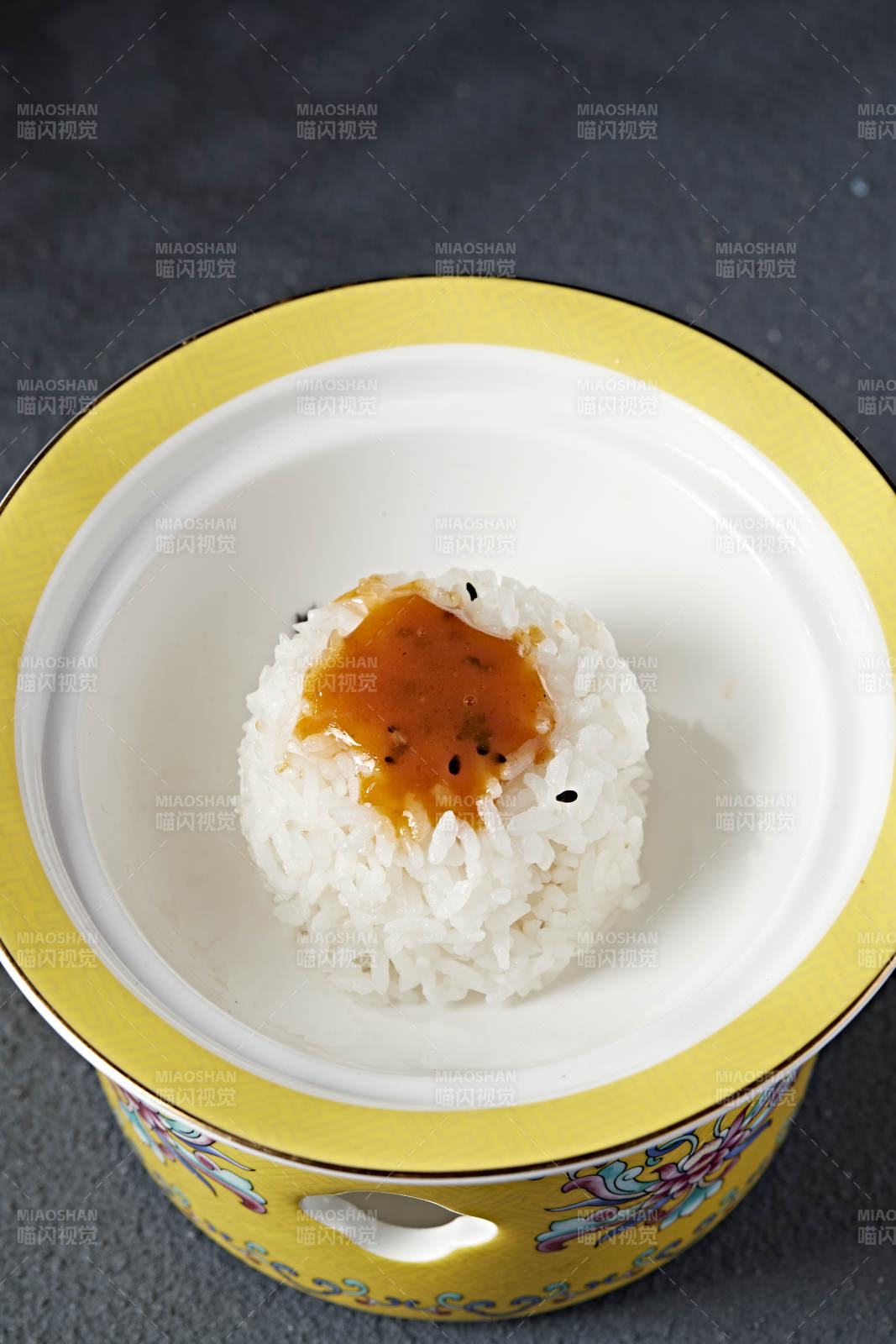 泰国香米蒸的捞饭配白米饭