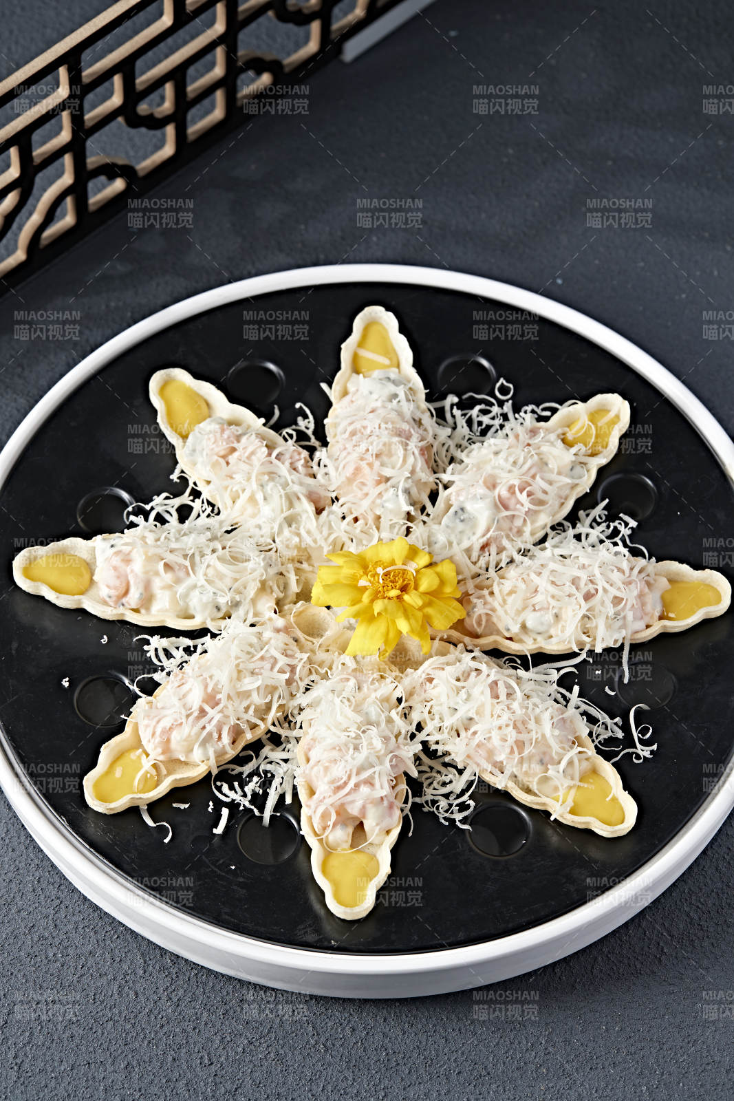 军舰水果沙拉芝士海虾仁