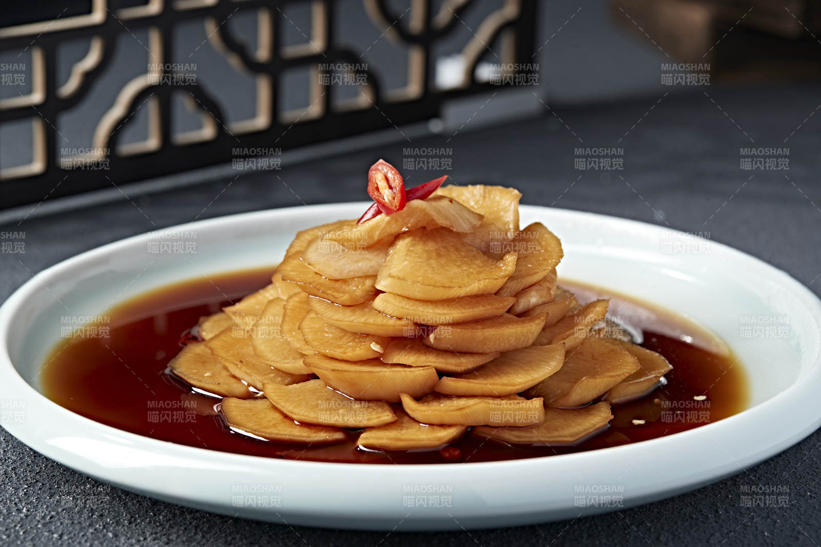 美味凉菜捞汁醋腌萝卜皮