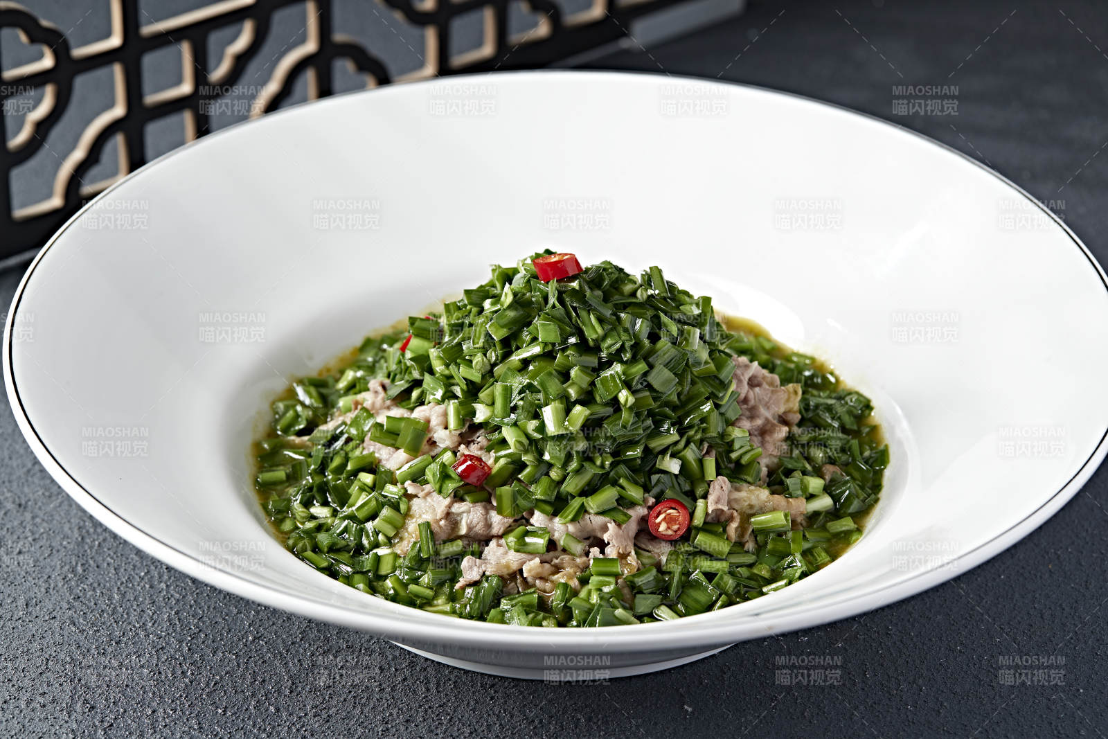 美味韭香汆燙肥牛片