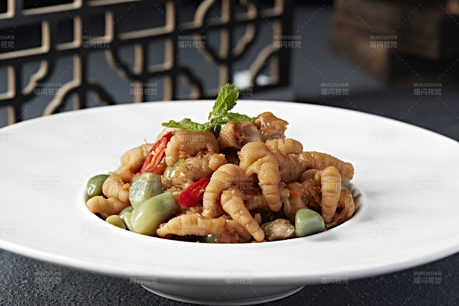 柠檬腊八蒜腌渍无骨鸡爪