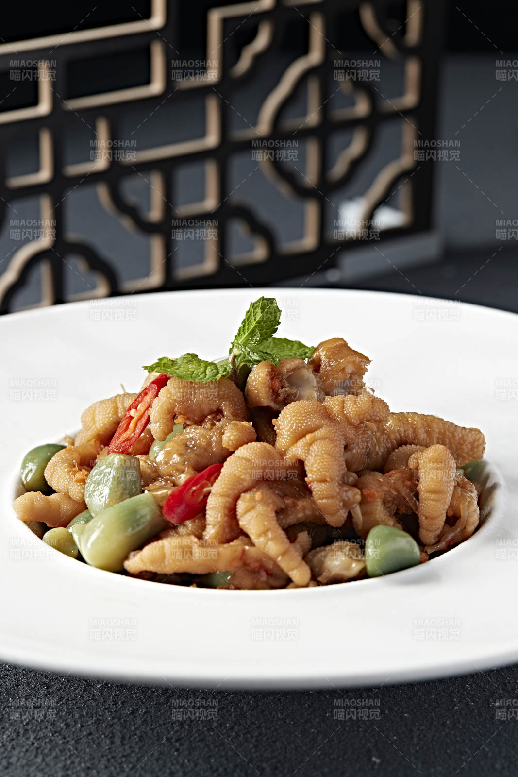 柠檬腊八蒜腌渍无骨鸡爪