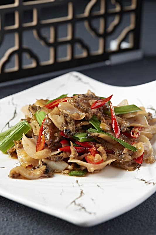 蒜苗辣炒白木耳鲜鲍鱼片