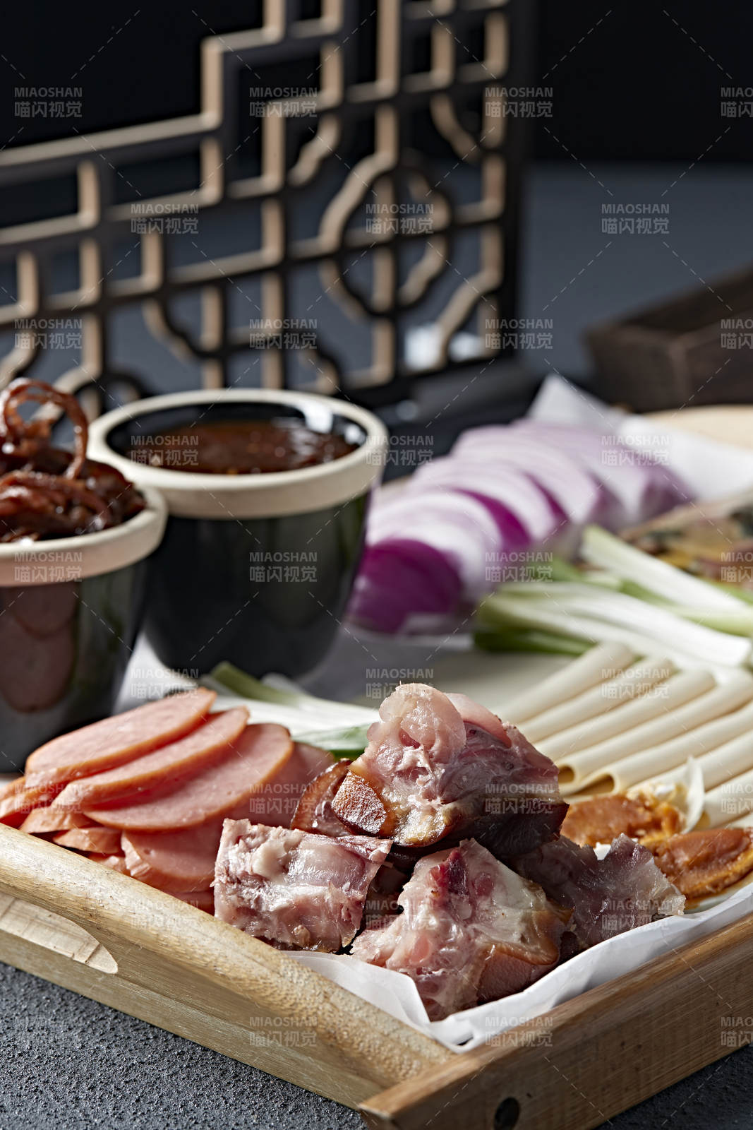 下酒卤味荤菜蘸酱菜大拼盘