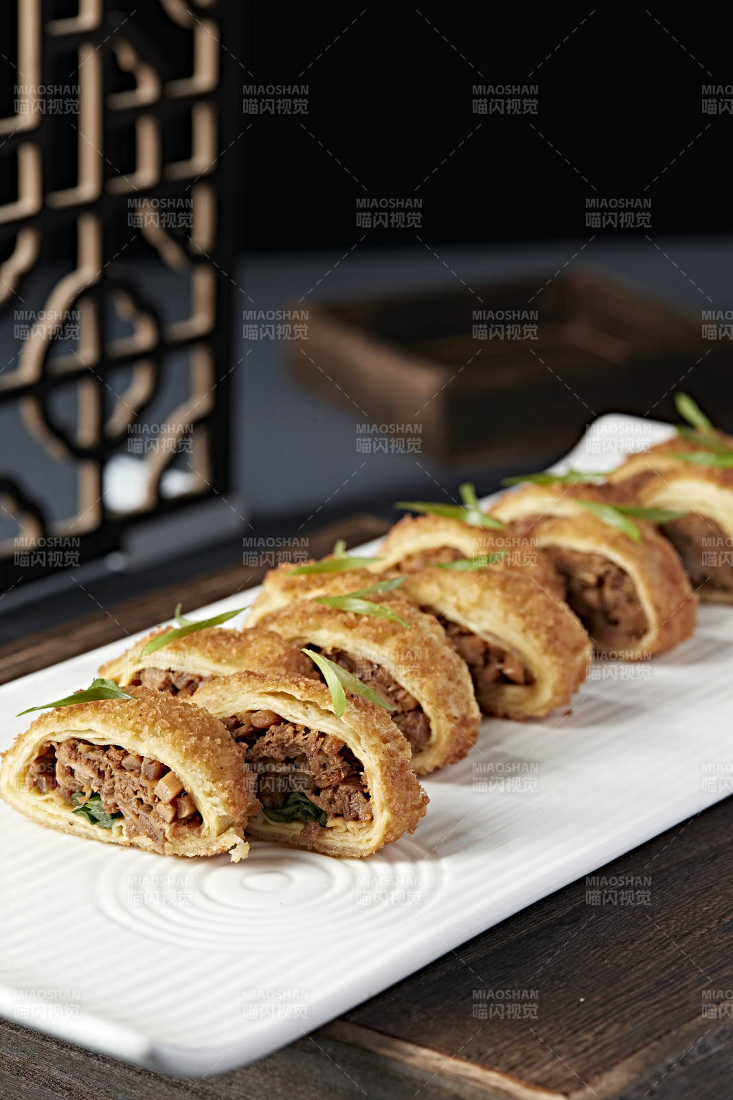 香煎鸭肉丝鸡蛋玉子烧卷