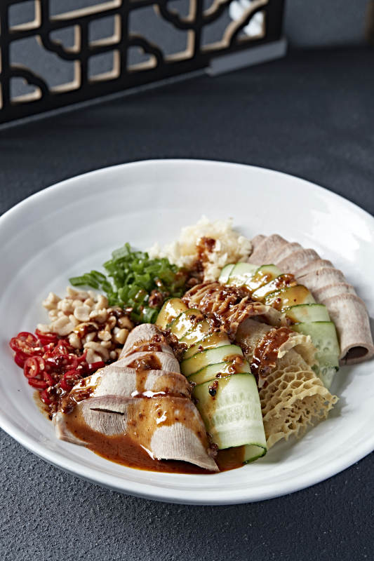 浇汁时蔬牛舌金钱肚