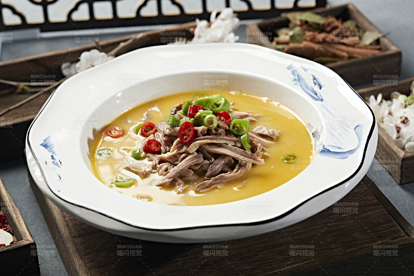 椒麻酸辣猪肚丝