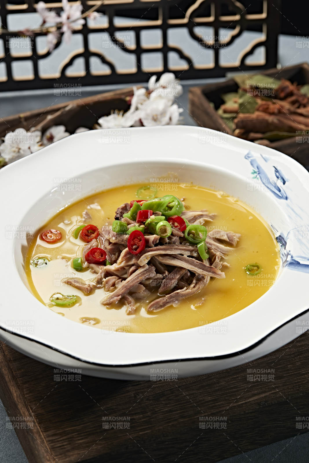 椒麻酸辣猪肚丝