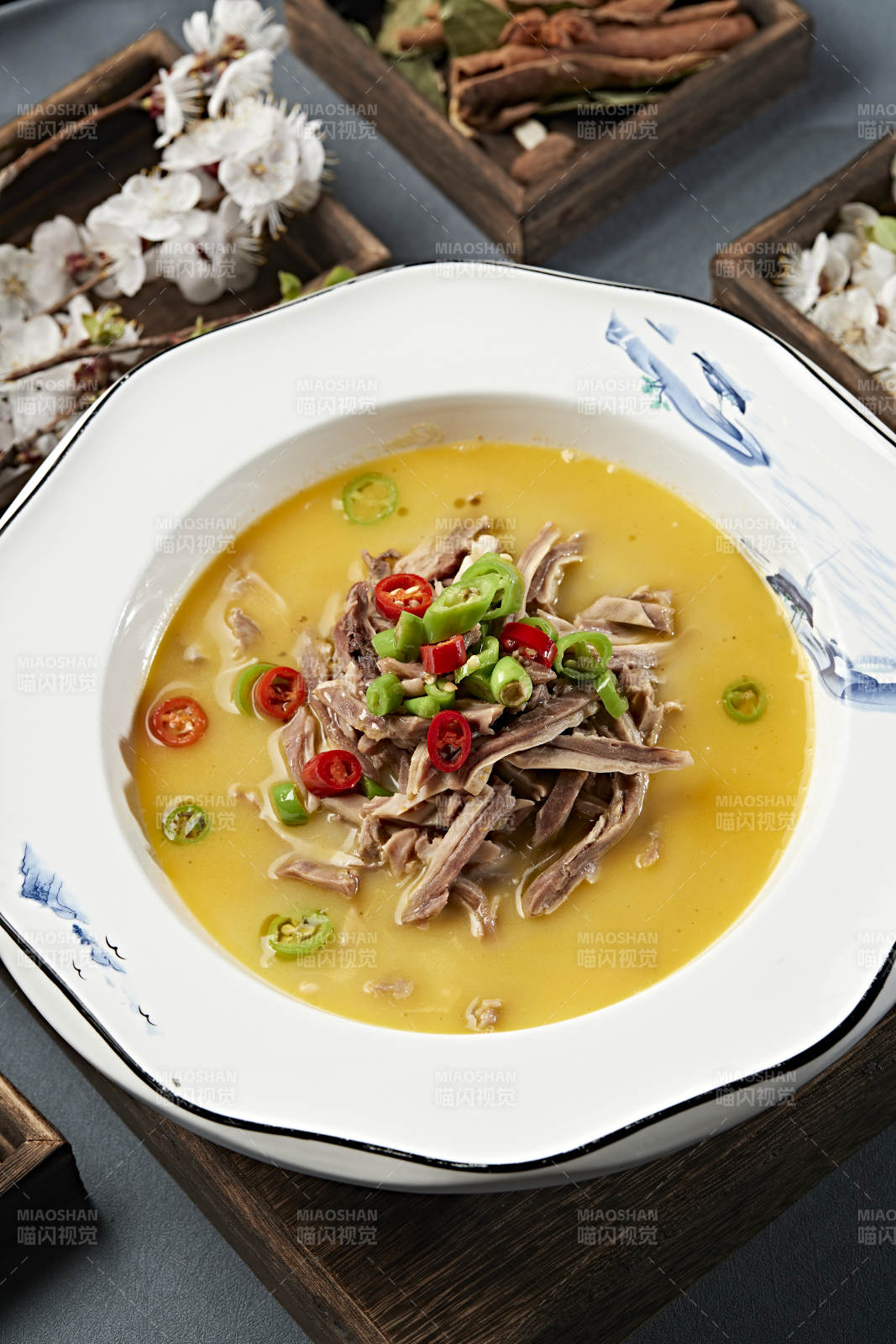 椒麻酸辣猪肚丝