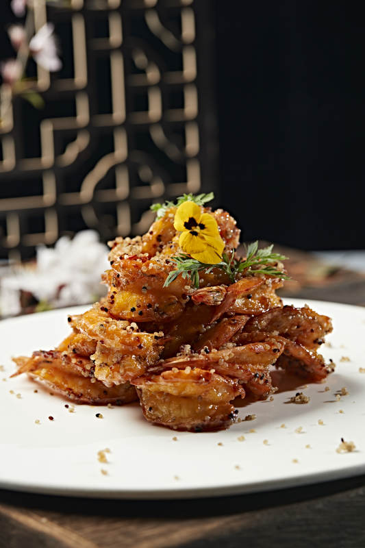 藜麦炒焦糖蒜香开背虾