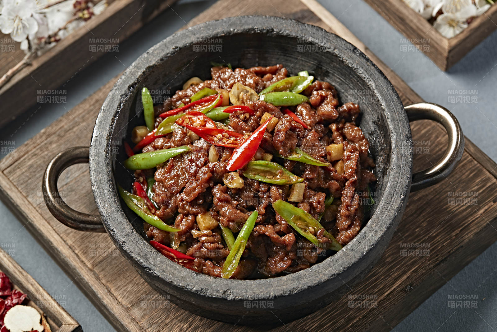 石鍋杭椒爆牛柳