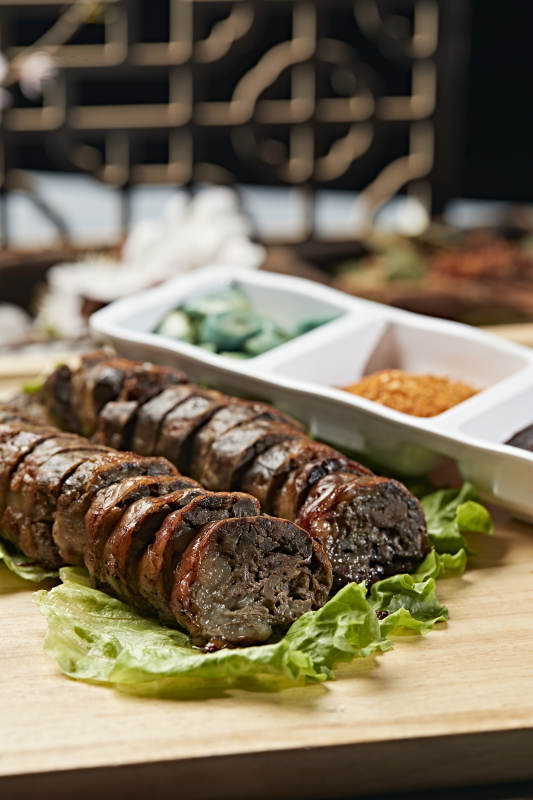 炭烤包油牛肝切片