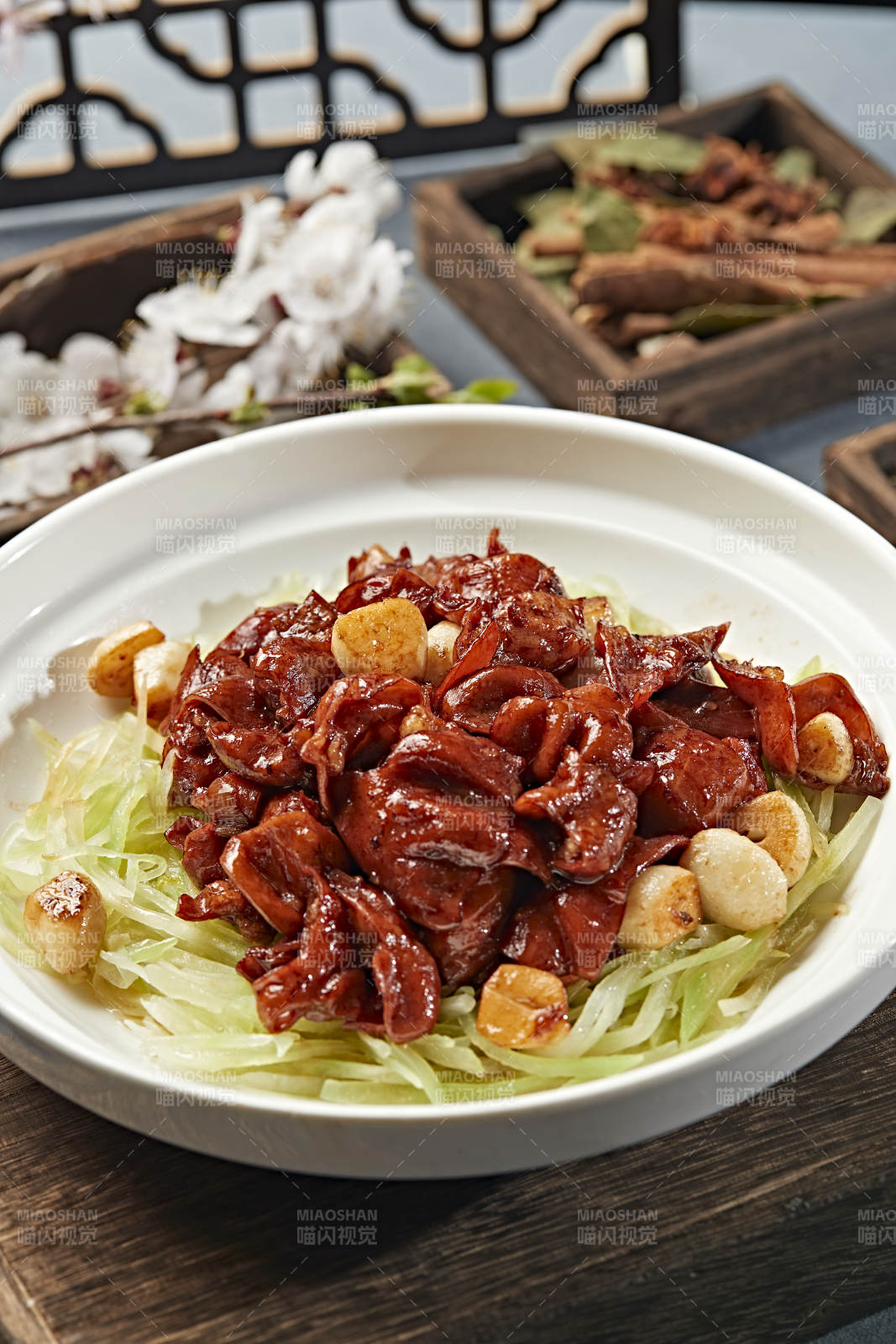 蒜香蒜子烧肥肠