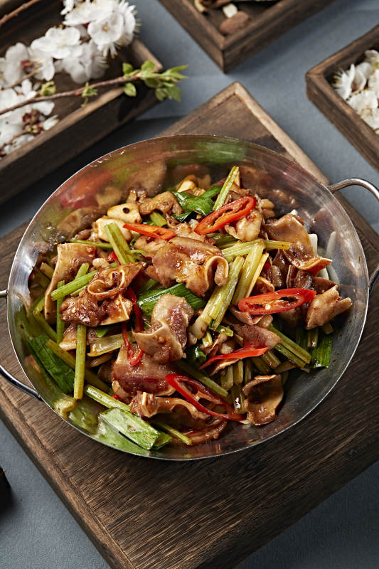 锅仔蒜苗香辣猪耳脆