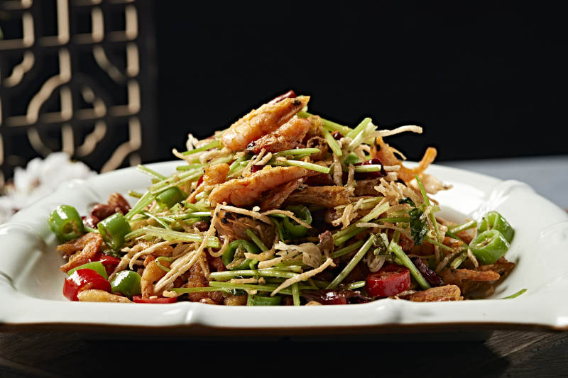 香辣米椒馓子爆炒小河虾