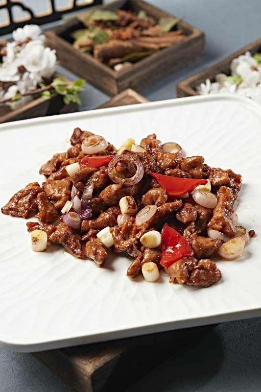 蔥香彩椒燒黃牛肉牛柳