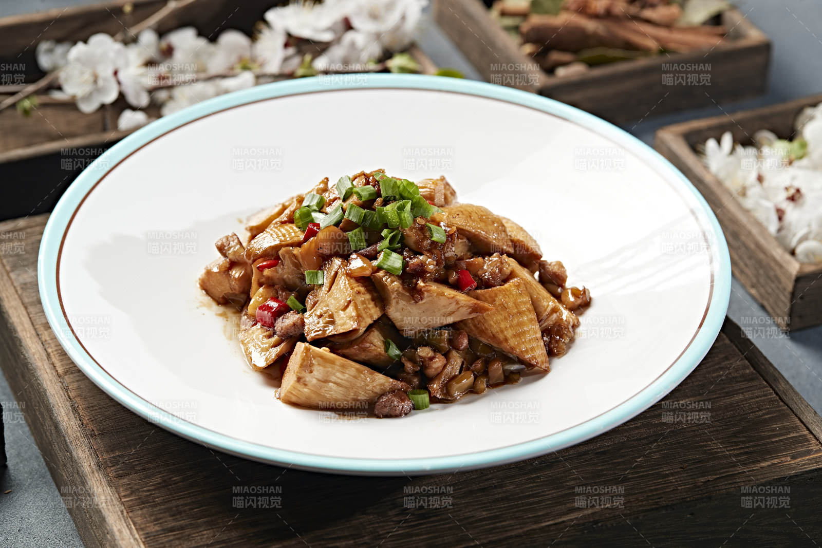 油焖肉沫冬笋块