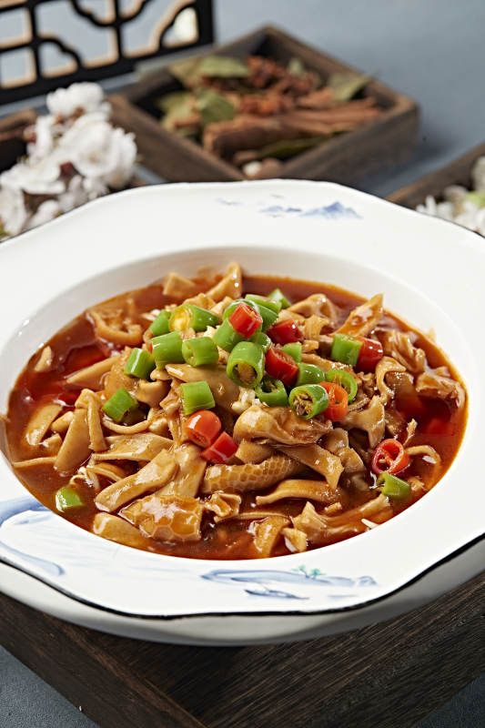 浓汤米椒烧羊肚丝