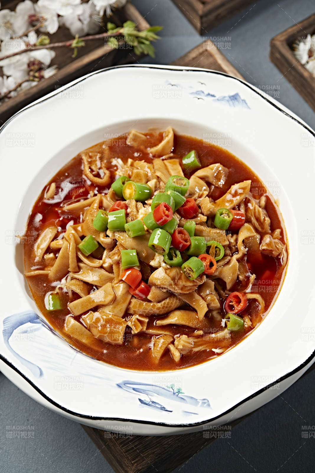 浓汤米椒烧羊肚丝