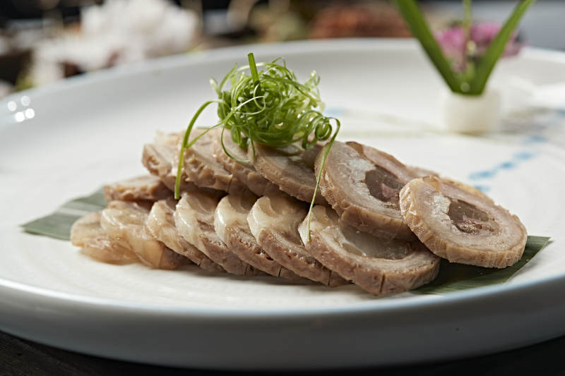 牛肚卷牛蹄筋切片-摄影图