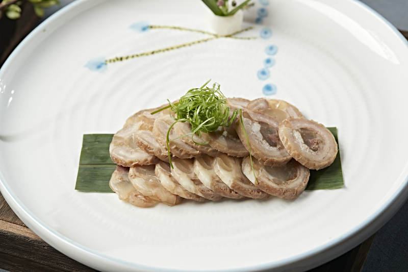 牛肚卷牛蹄筋切片-摄影图