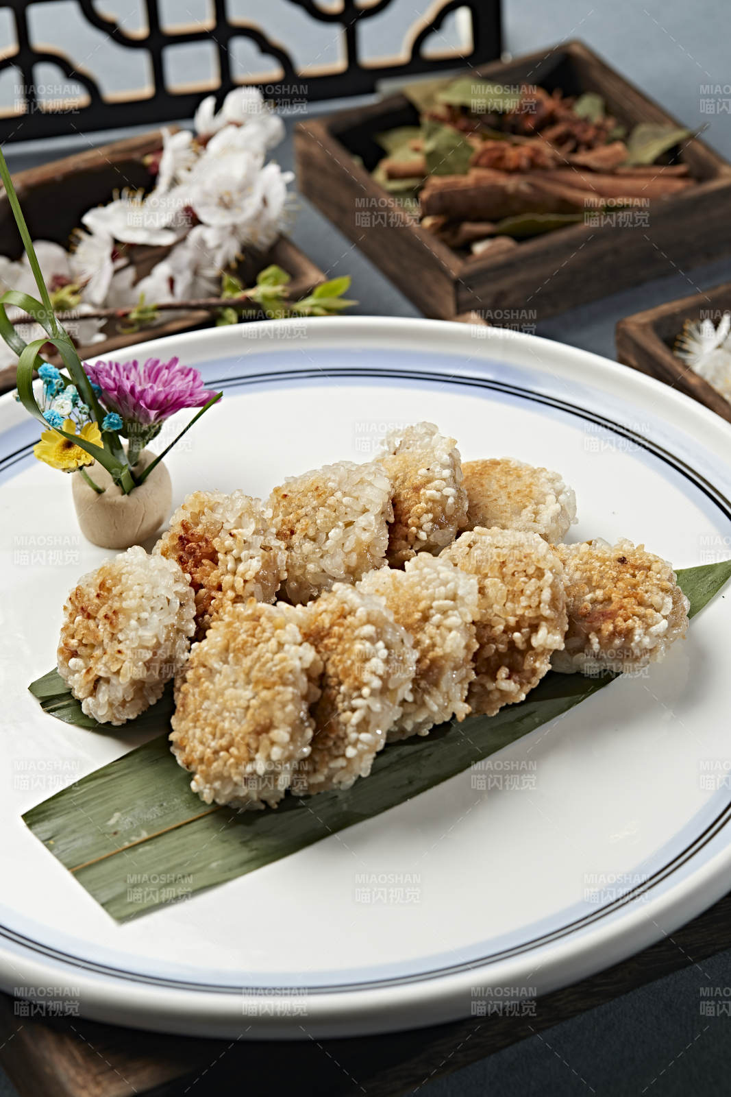 香煎珍珠糯米锅巴肉丸子