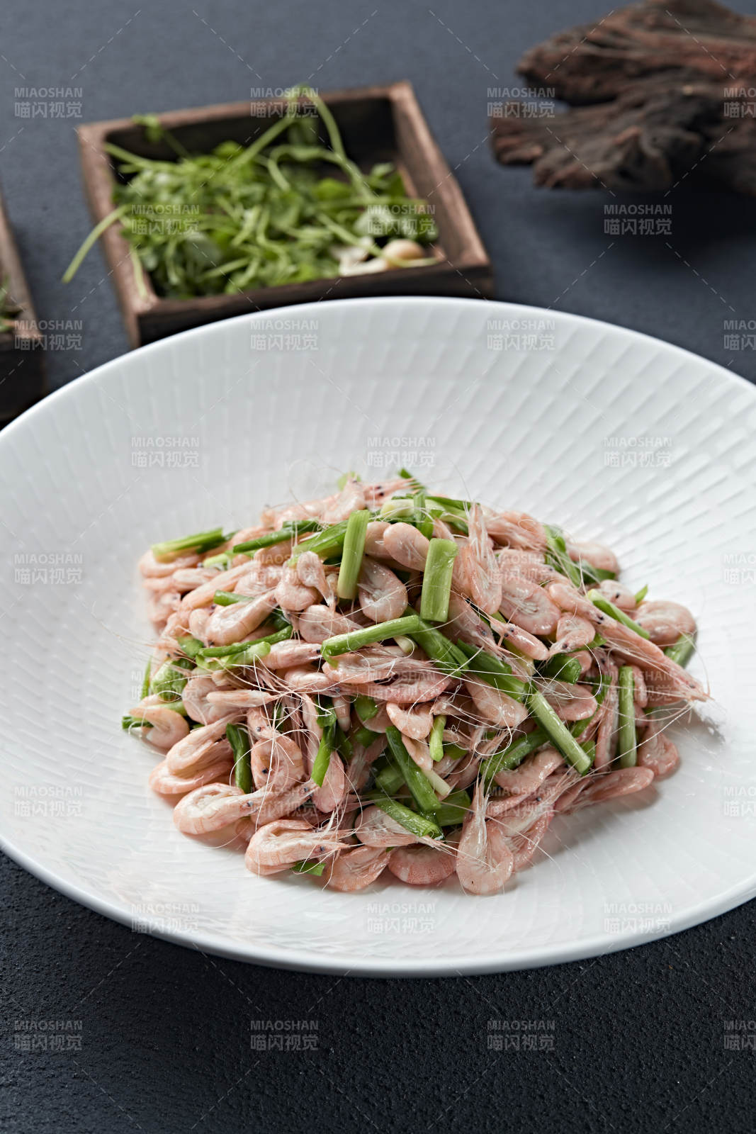 风味葱香盐水小河虾