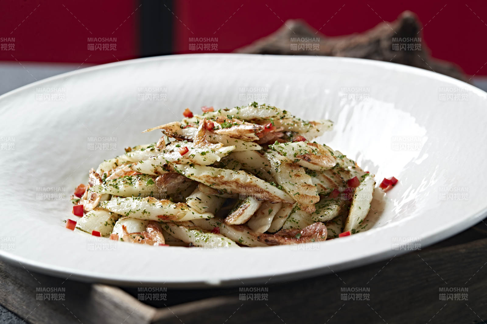 葱香磷虾干炒烤马牙山药图片