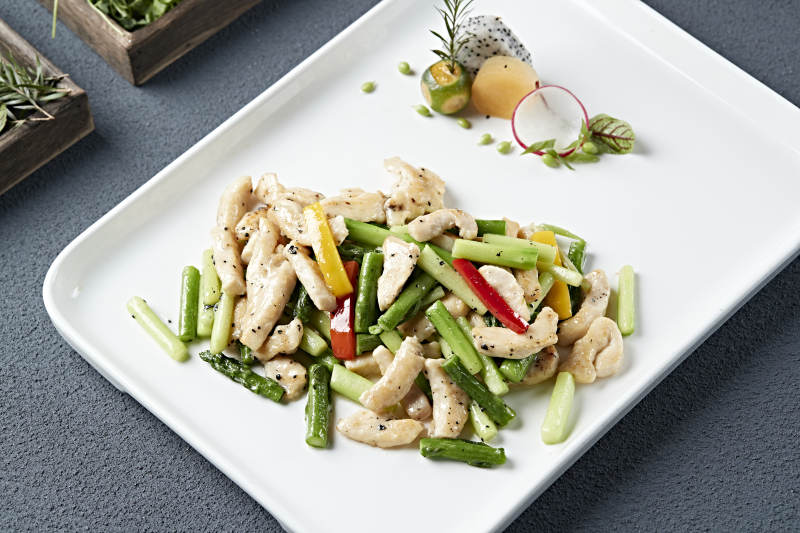 鸡柳小炒芦笋段