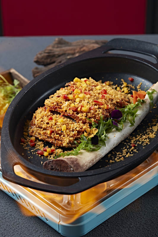 铁板避风塘香烤拆骨肉