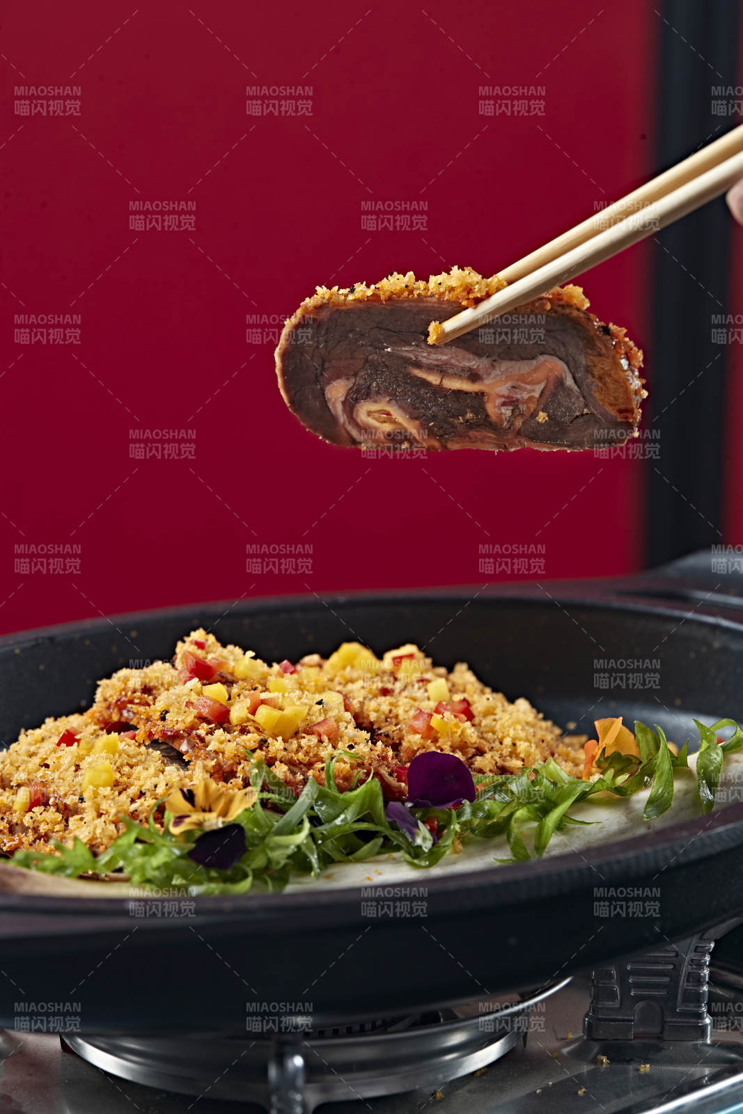 鐵板避風(fēng)塘香烤拆骨肉