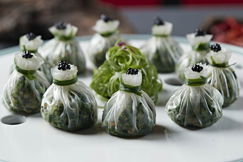 鱼籽鸡蛋野菜馅水晶石榴包