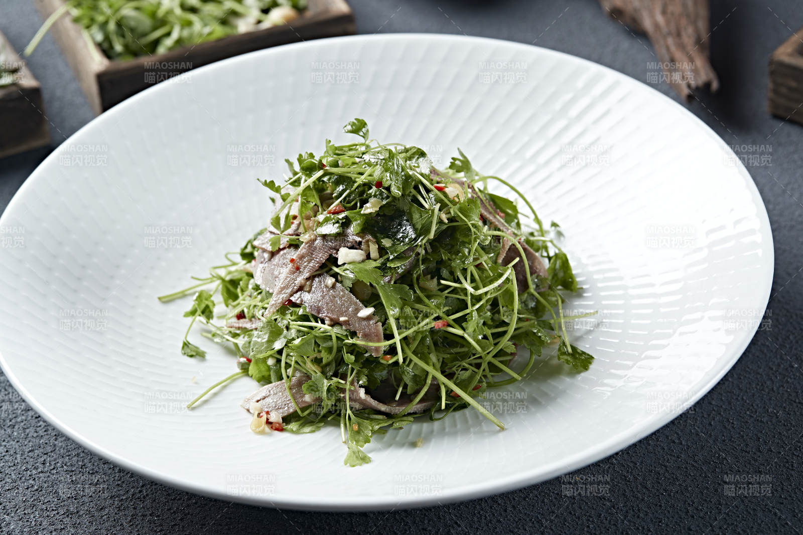 蒜蓉剁椒香菜拌牛口条