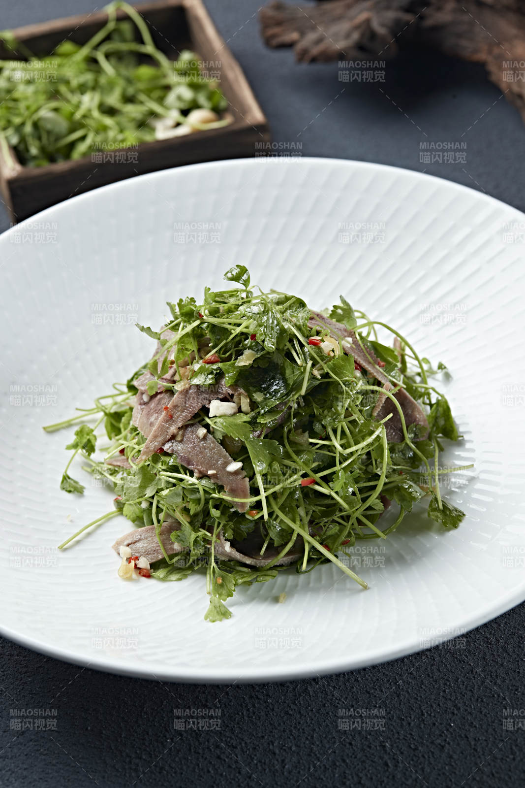 蒜蓉剁椒香菜拌牛口条