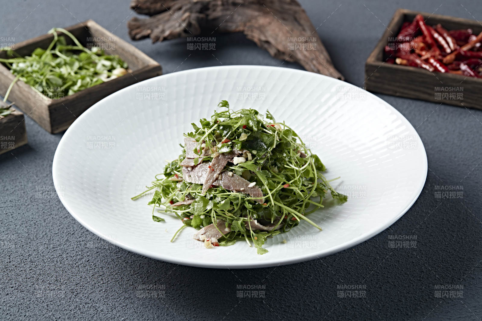 蒜蓉剁椒香菜拌牛口条