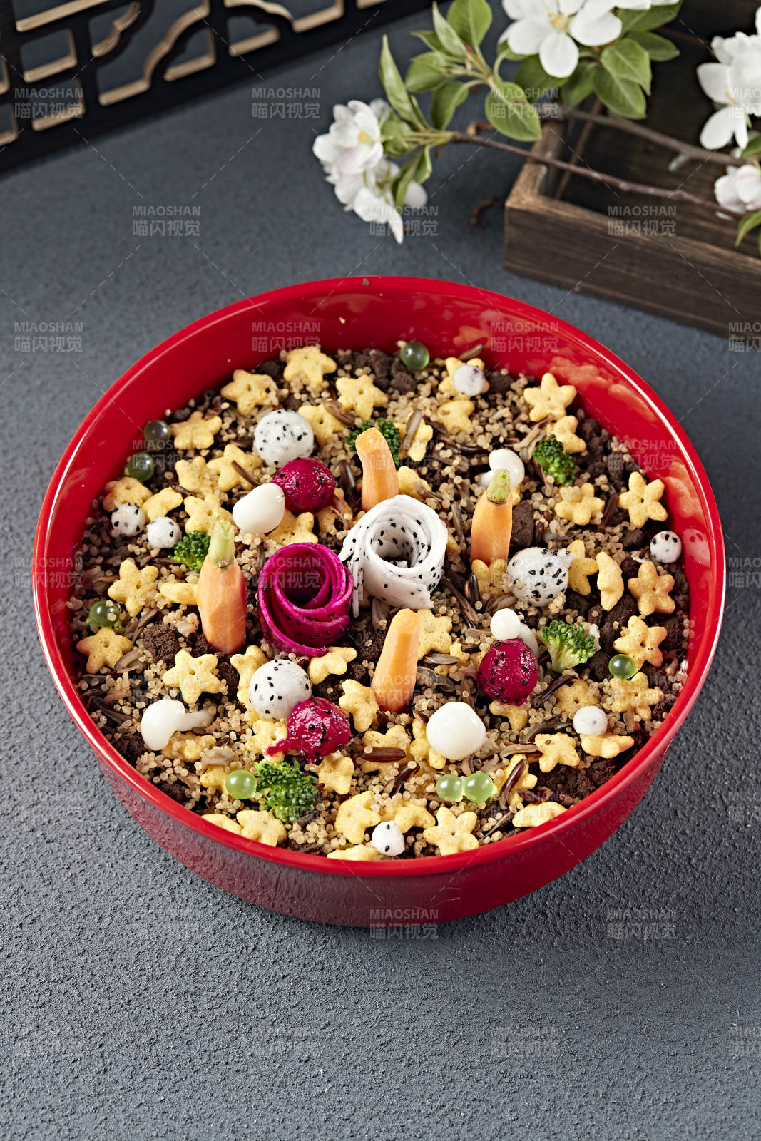 藜麥米奧利奧碎果蔬奶油紫薯千層蛋糕