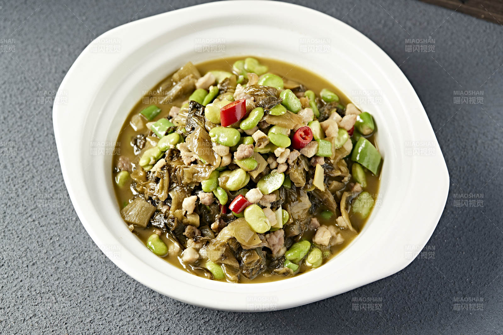 米椒蠶豆瓣肉沫燒雪菜