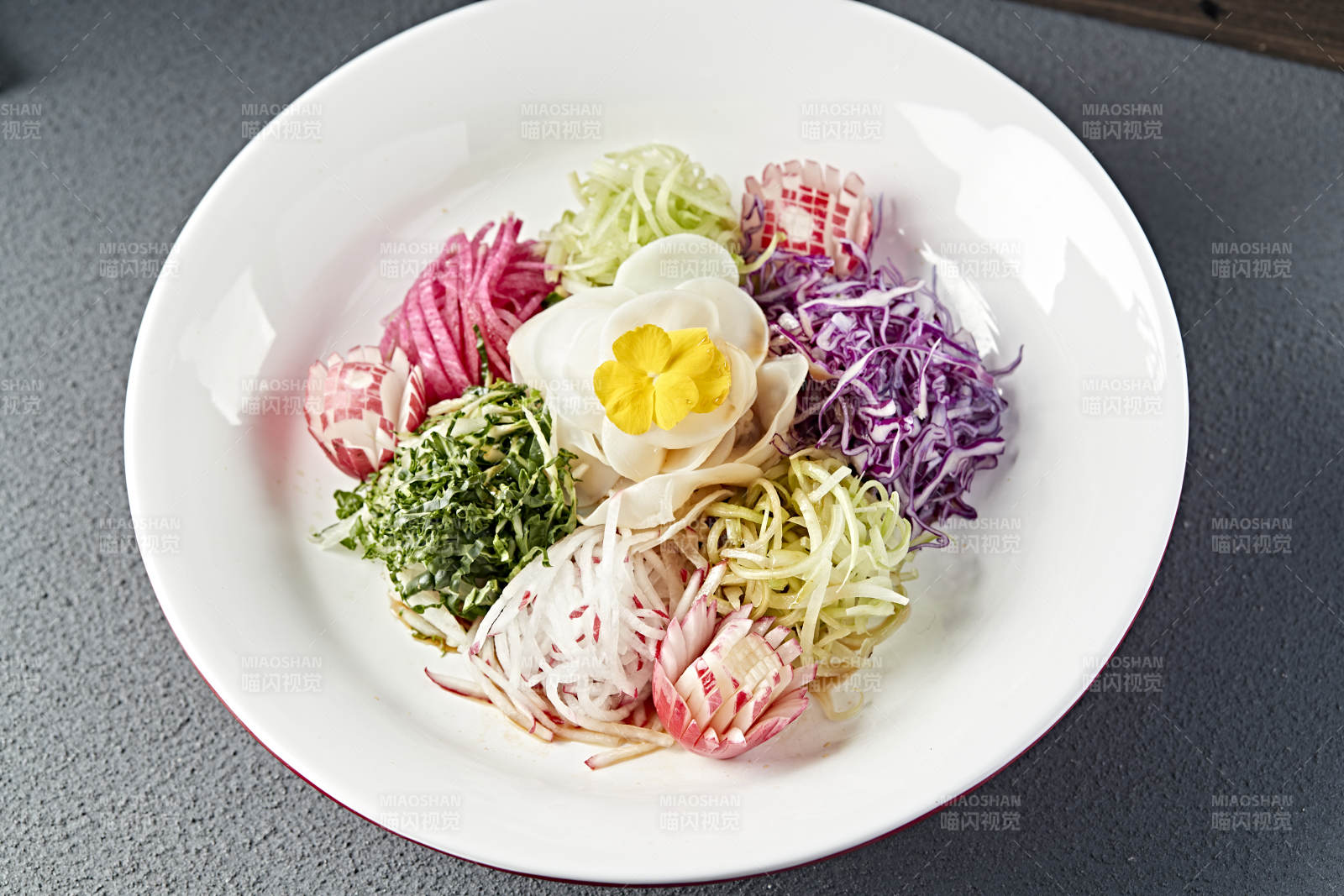 浇汁时蔬山药大拉皮