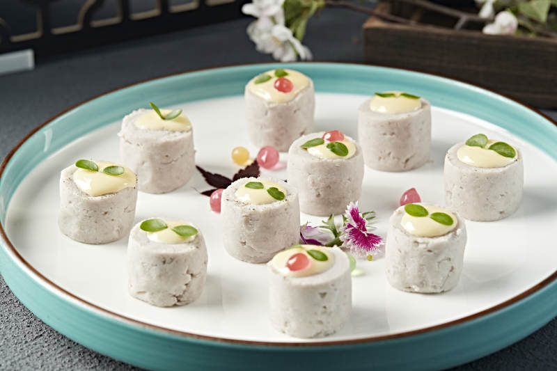 炼乳配蒸芋头泥糕