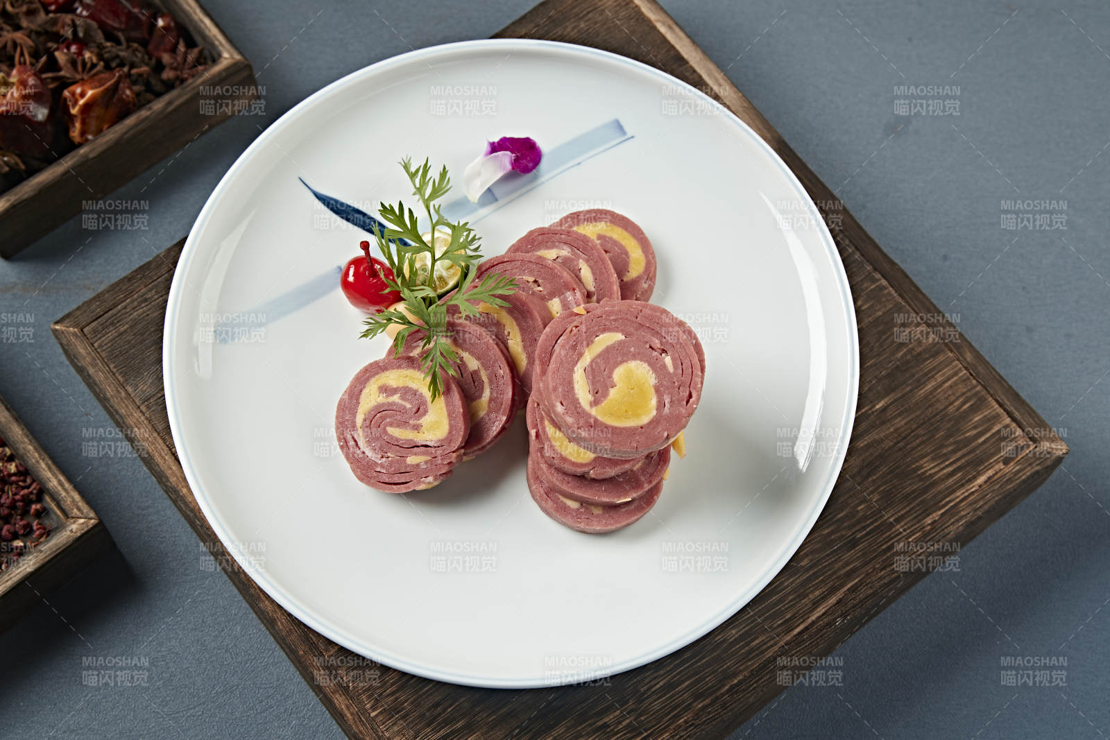 火腿鸡蛋卷切片