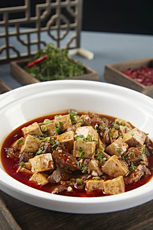 砂锅红油牛腩烧豆腐