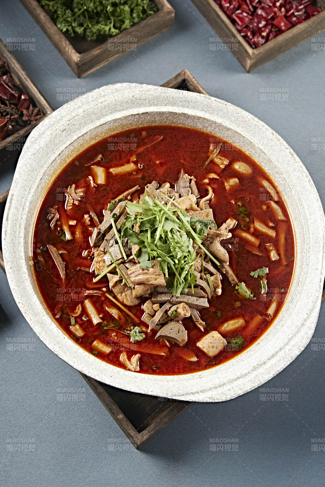 石锅红油香辣羊杂汤