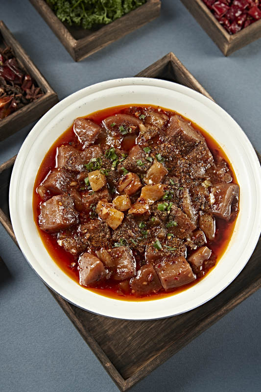 香辣紅油蹄筋燒燜子粉坨