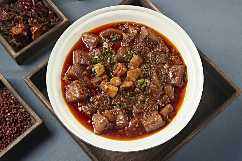 香辣紅油蹄筋燒燜子粉坨