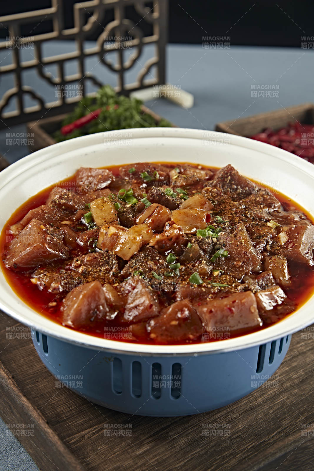 香辣紅油蹄筋燒燜子粉坨