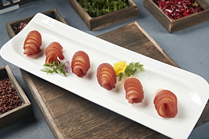 美味凉菜红酒雪梨