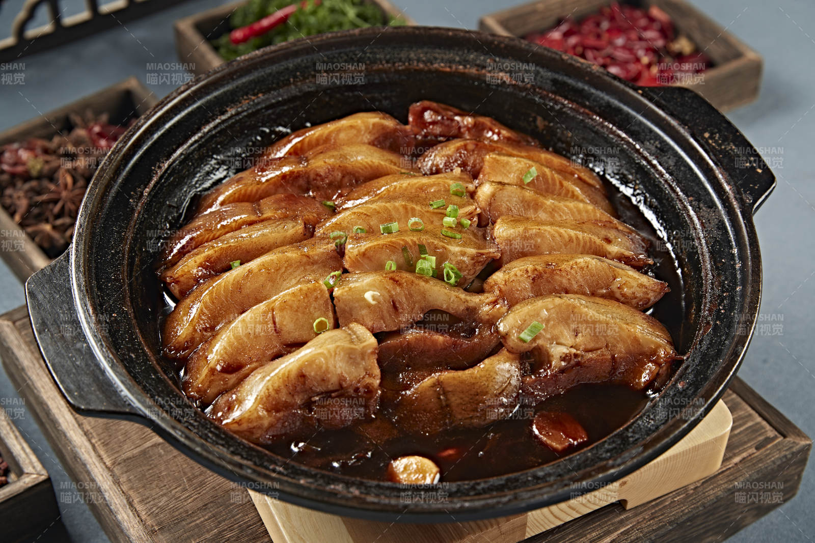 砂锅酱香焗鳕鱼