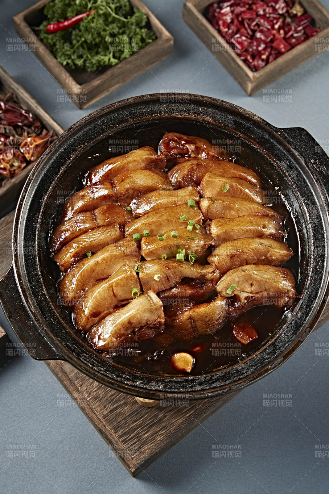 砂锅酱香焗鳕鱼