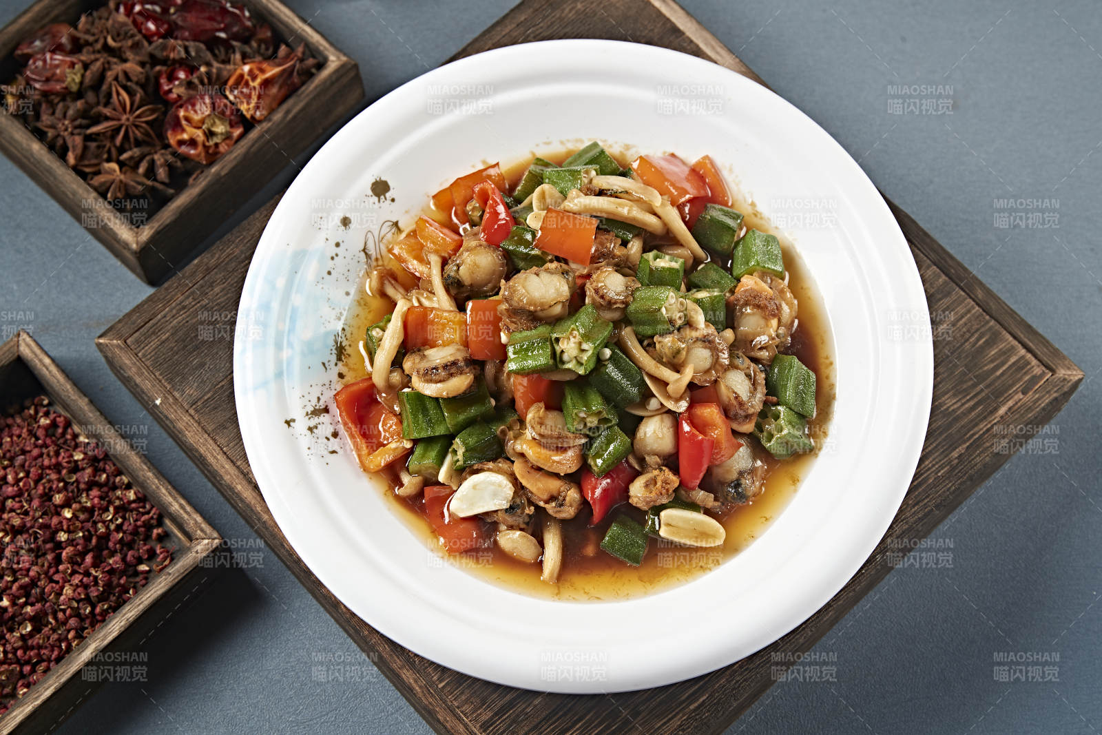 彩椒秋葵海鲜菇烧扇贝肉