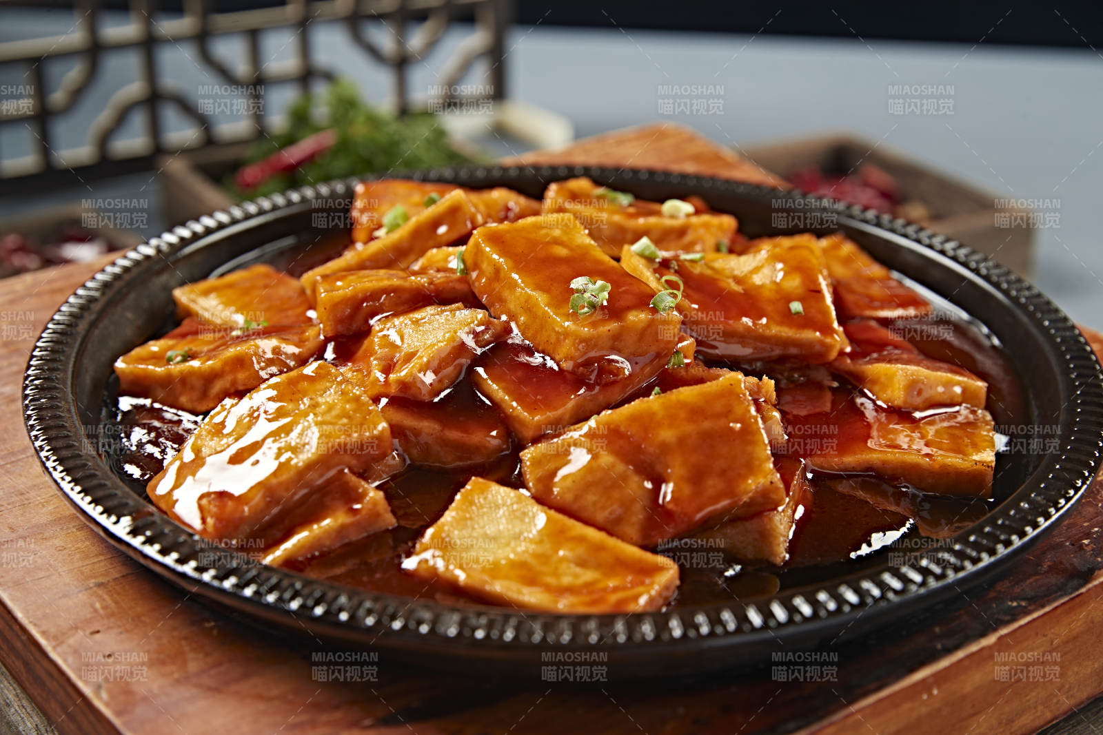 鐵板濃汁香煎包漿豆腐